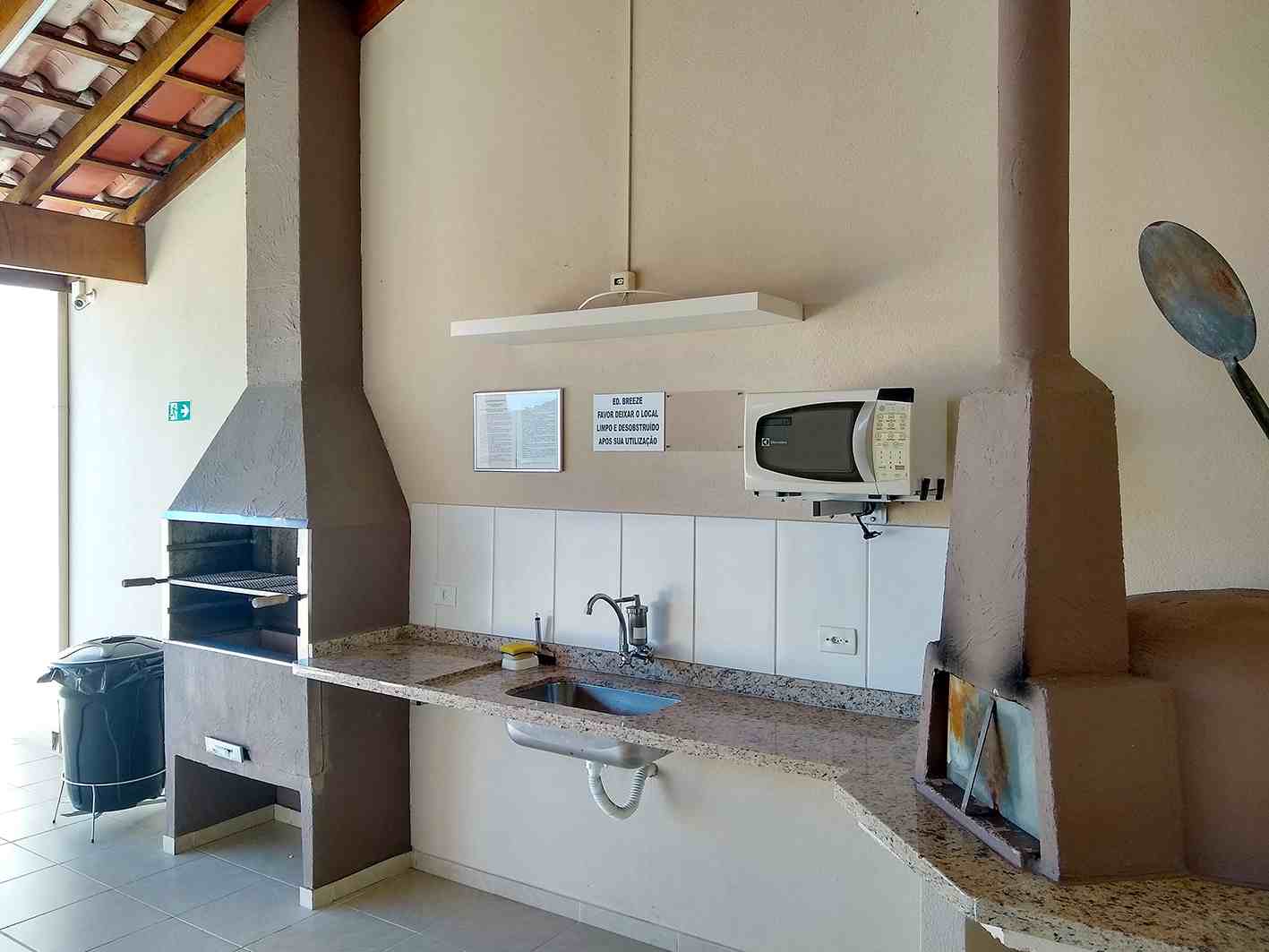 Excelente apto no Itagua com otima localização!