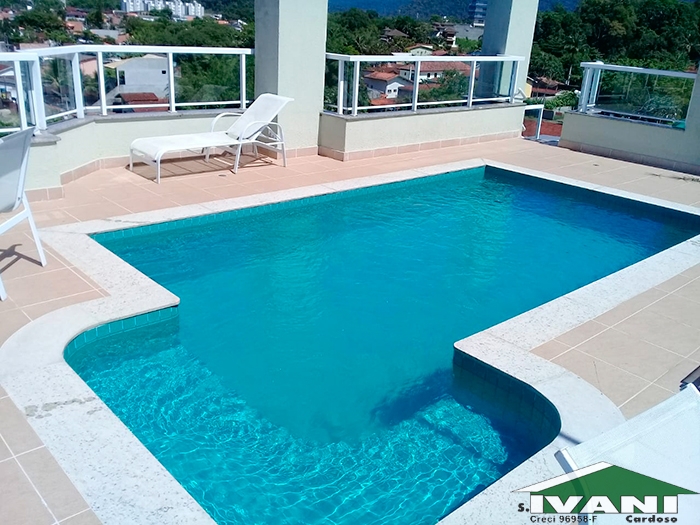 Apartamento muito bem localizado próximo ao centro comercial e Aquário de Ubatuba, no Itagua .