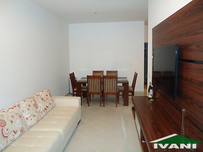 Apartamento muito bem localizado próximo ao centro comercial e Aquário de Ubatuba, no Itagua .
