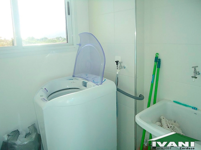 Apartamento muito bem localizado próximo ao centro comercial e Aquário de Ubatuba, no Itagua .